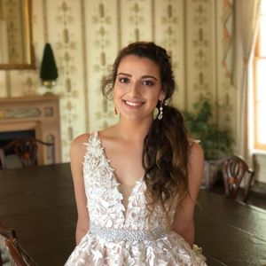 Meet your Posher, Isabella